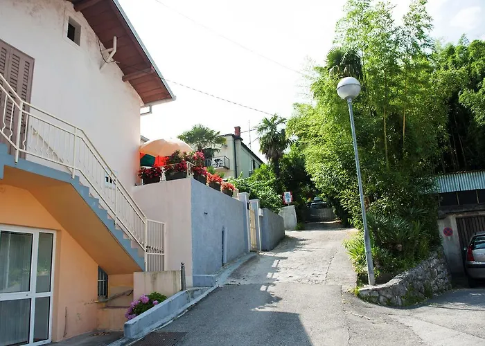 公寓 Vuzar 奥帕提亚